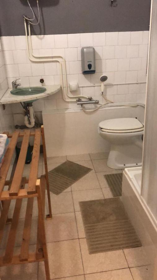 Appartamento Monolocale arredato con una camera Parma Esterno foto