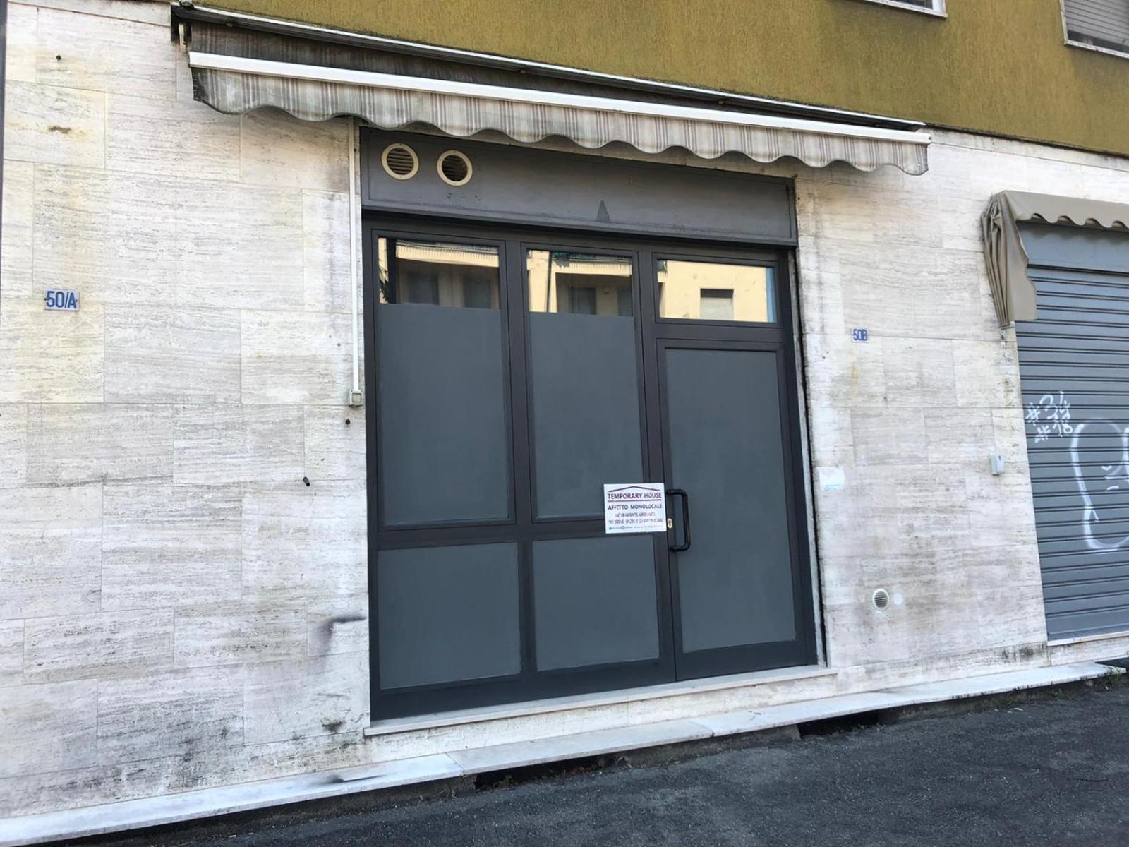 Appartamento Monolocale arredato con una camera Parma Esterno foto